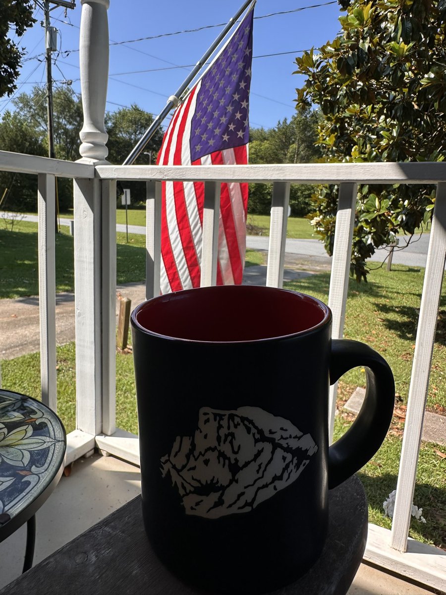 EPBAuthor's tweet photo. #SundayMotivation
Every day is precious. Each one a gift.
In the course of human existence there will never be another June 29, 2025 …
So …
… What are you going to do with this gift?
#SeekUp https://t.co/E76m3rCuSb