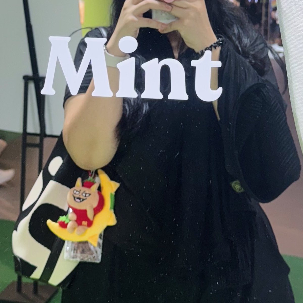 cutiepoy_'s tweet photo. วันนี้พามาฟ้อกมาดู ปะป๊ากับพ่อพ่องับบ 🦊🍅
#Mint5YearsofFreshness
𐙚 #forcebook #ฟอสบุ๊ค #fforce_ #kasibook ꪔ̤̮ https://t.co/HuAu70cRDm
