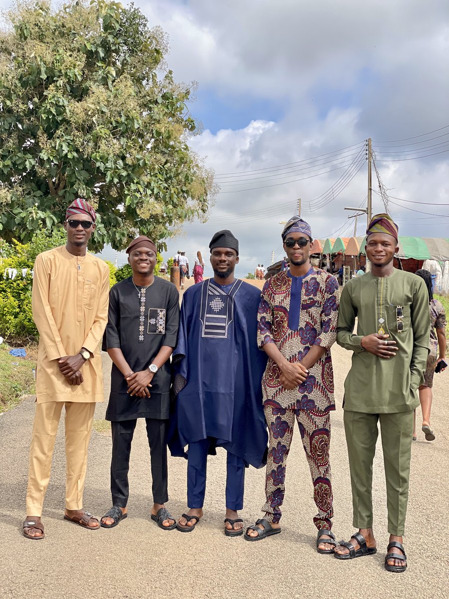 _iAmOzo's tweet photo. OMOLUABI FUTA KOPA’s🇳🇬
#OsunKopa #Omoluabi @FutaBro https://t.co/QiaInktqJz