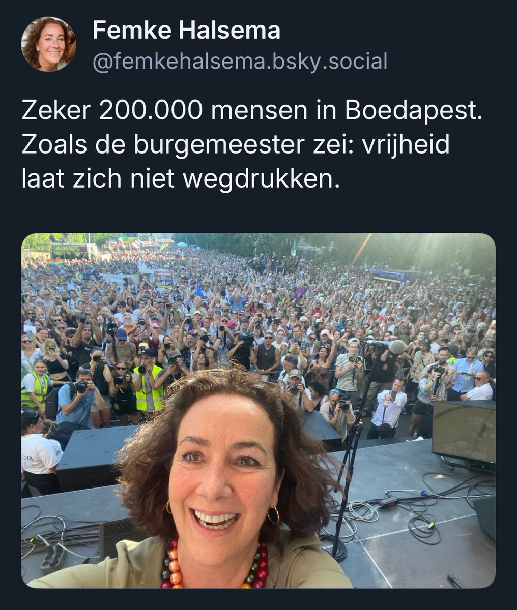 Als 200.000 mensen zonder belemmering mogen meelopen in een verboden betoging, zou het dan kunnen dat het nogal meevalt met de vrijheid in dat land?

Misschien is de onderdrukking daar dan toch nét iets minder verstikkend dan de hashtag deed vermoeden?

Ten tijde van de vreedzame