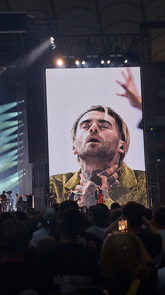 vadersbae's tweet image. ♡