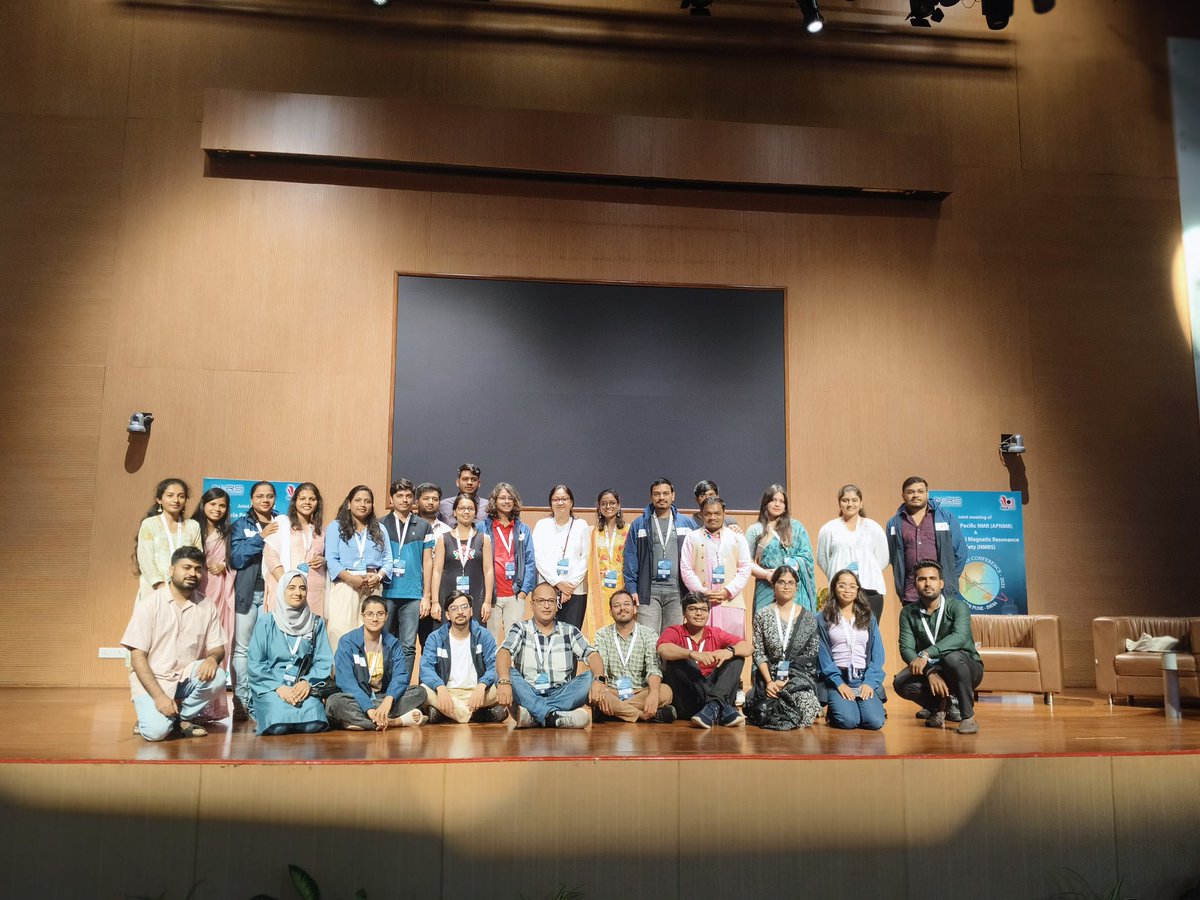 ShilpySharma14's tweet photo. The volunteers for the APNMR NMRS meeting at @IISERPune .. thanks to the efforts of these guys, we had a successful meeting. Thank you guys.. https://t.co/RIC2JFB2up