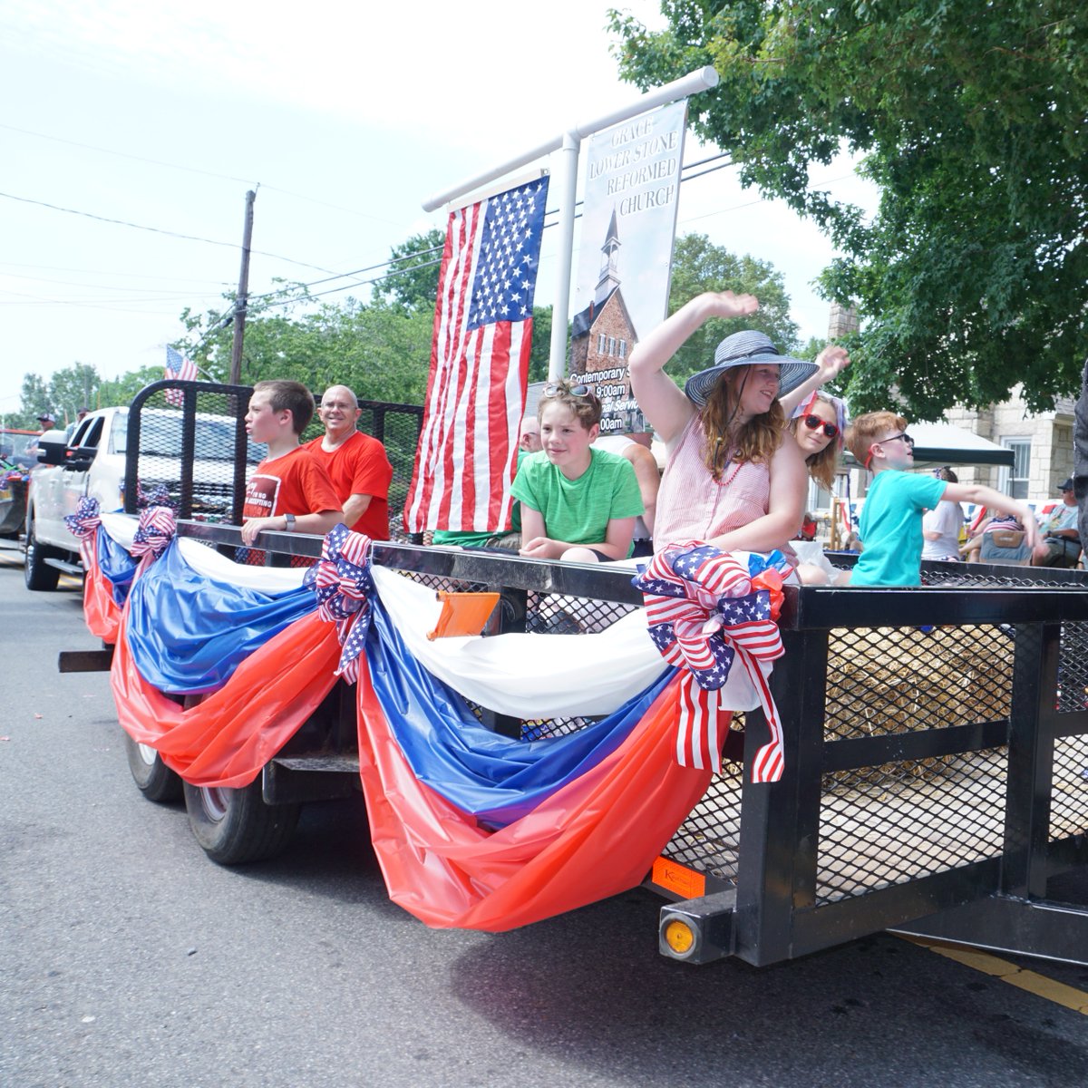Faith4thofJuly's tweet photo. Today’s festivities for the Faith 4th Celebration begin at 3:30 p.m.!

Sunday, June 29
🎶 3:30 p.m. – Rowan Big Band
🍕 4:00 p.m. – Food Booths and Rides Open
🇺🇸 5:00 p.m. – Faith Patriotic Program at Faith Baptist Church
🎶 7:30 p.m. – Too Much Sylvia https://t.co/k72MTcOxdc