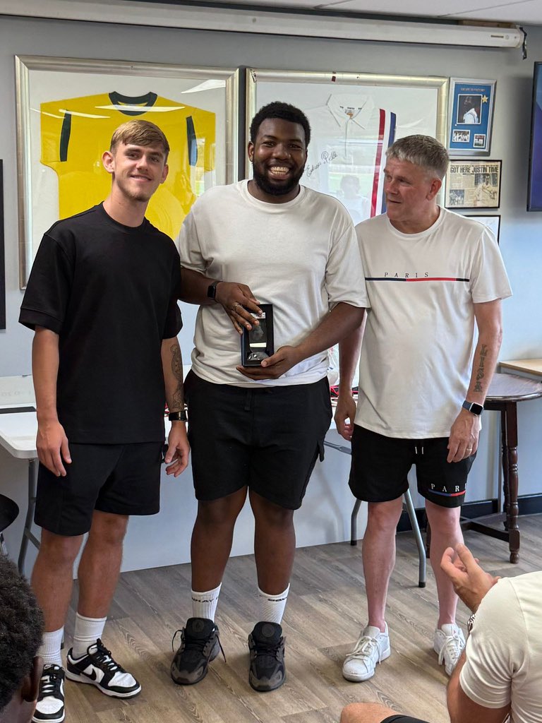 Sportsman of the year: @private_un9 👏

Uche received this trophy because of he’s passion and desire for his club, all season he works hard and puts in the graft to get the best out of himself and the rest of the squad, one of the leaders in the squad and fully deserved ❗️