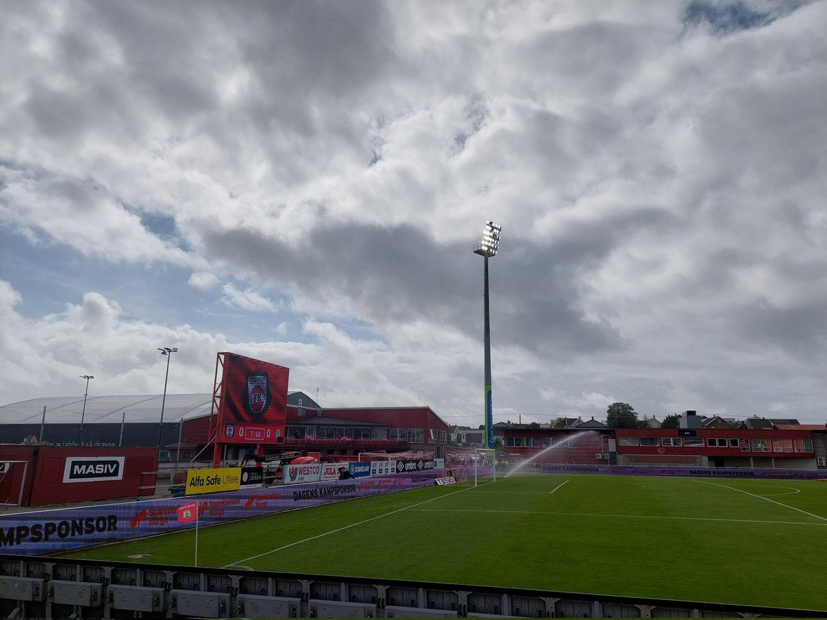 Bryne - Ham-Kam på nydelige Bryne Stadion.