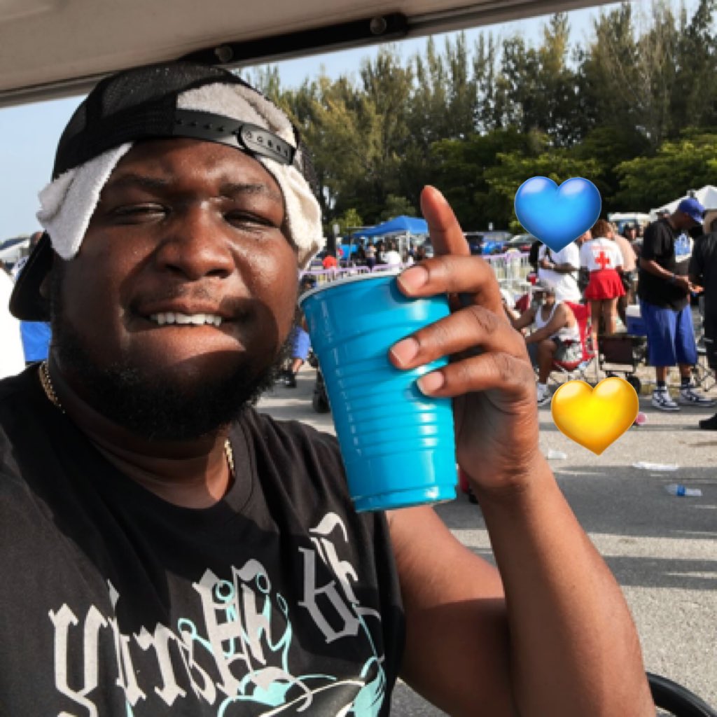_RedRum's tweet photo. #NewProfilePic #WESTFEST https://t.co/S0G6APJSl0