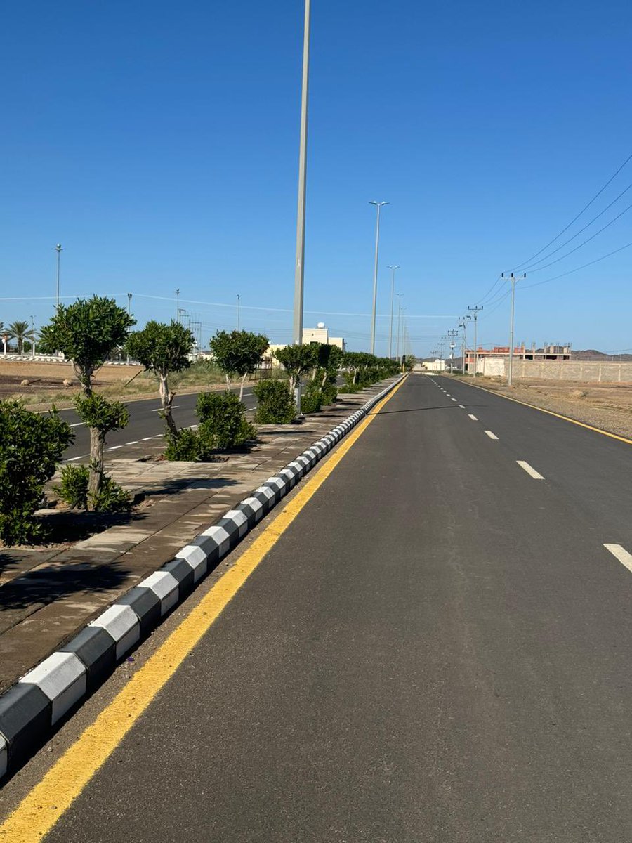 عرض مميز جدآ ✅

٩٥ الف ريال فقط 

لمحبين الفرص الأستثمارية 👌

ارض سكنية ٨٨٩ متر جنوب المدينة المنورة طريق جده مكه
 
زاوية شارعين :
١٢ متر جنوبي 
ومواقف كبيرة 

بصك الكتروني مستقل
افراغ فوري 

المخطط واصلة جميع الخدمات والسكن 
ممكن تتجزاء الى قطعتين 

للتواصل 
٠٥٠٠٠٥٠٢٣٨