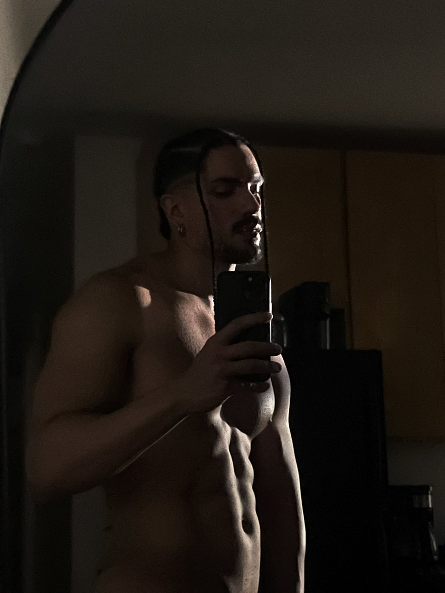 Draco Deimos tweet media