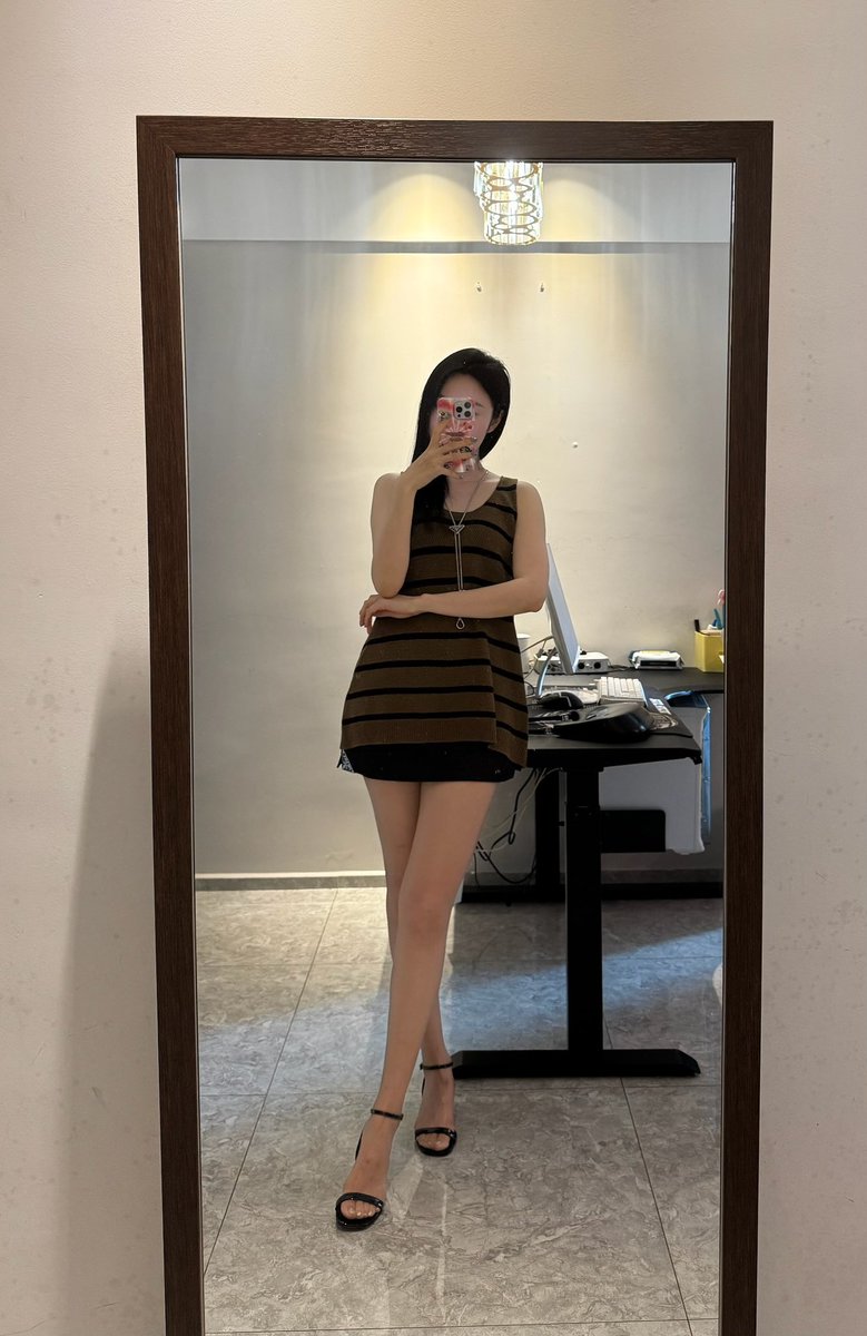TONGERBABY717's tweet photo. 🍊

#绫天生丝滑 #绫LingTouch @Lingerie_0 https://t.co/HYg1rroGOI