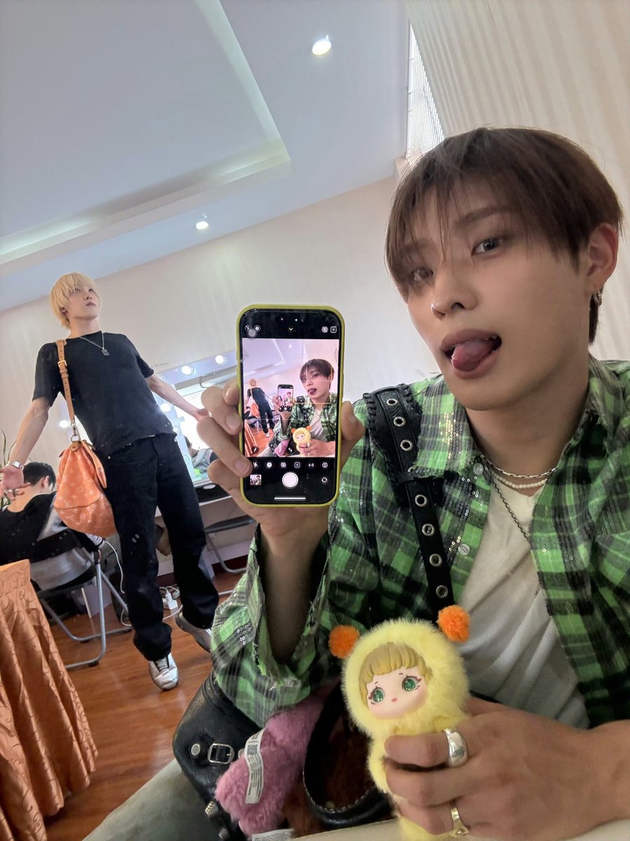keehopost's tweet photo. weibo update https://t.co/84QYC5QuaI