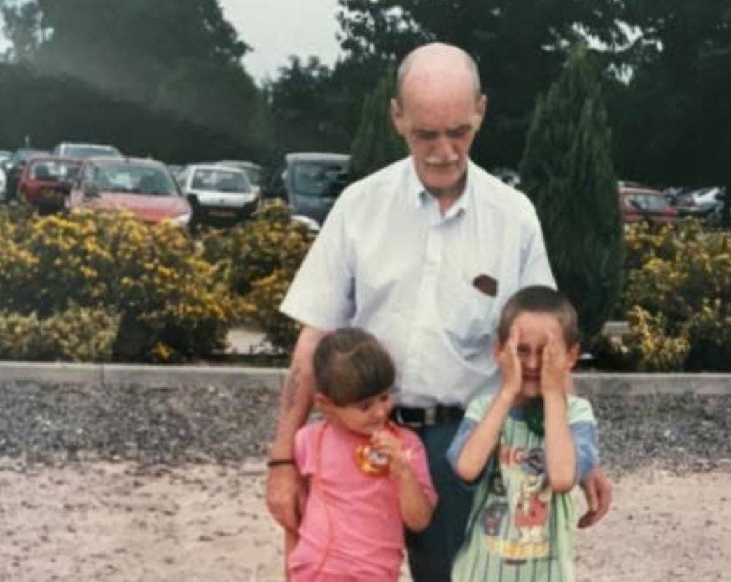 shawnnaes tweet media