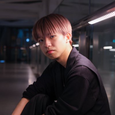 TAP_rintaro's tweet photo. 誕生日なのでアー写を変えました^_^

#新しいプロフィール画像 https://t.co/wMl3HmLXKH