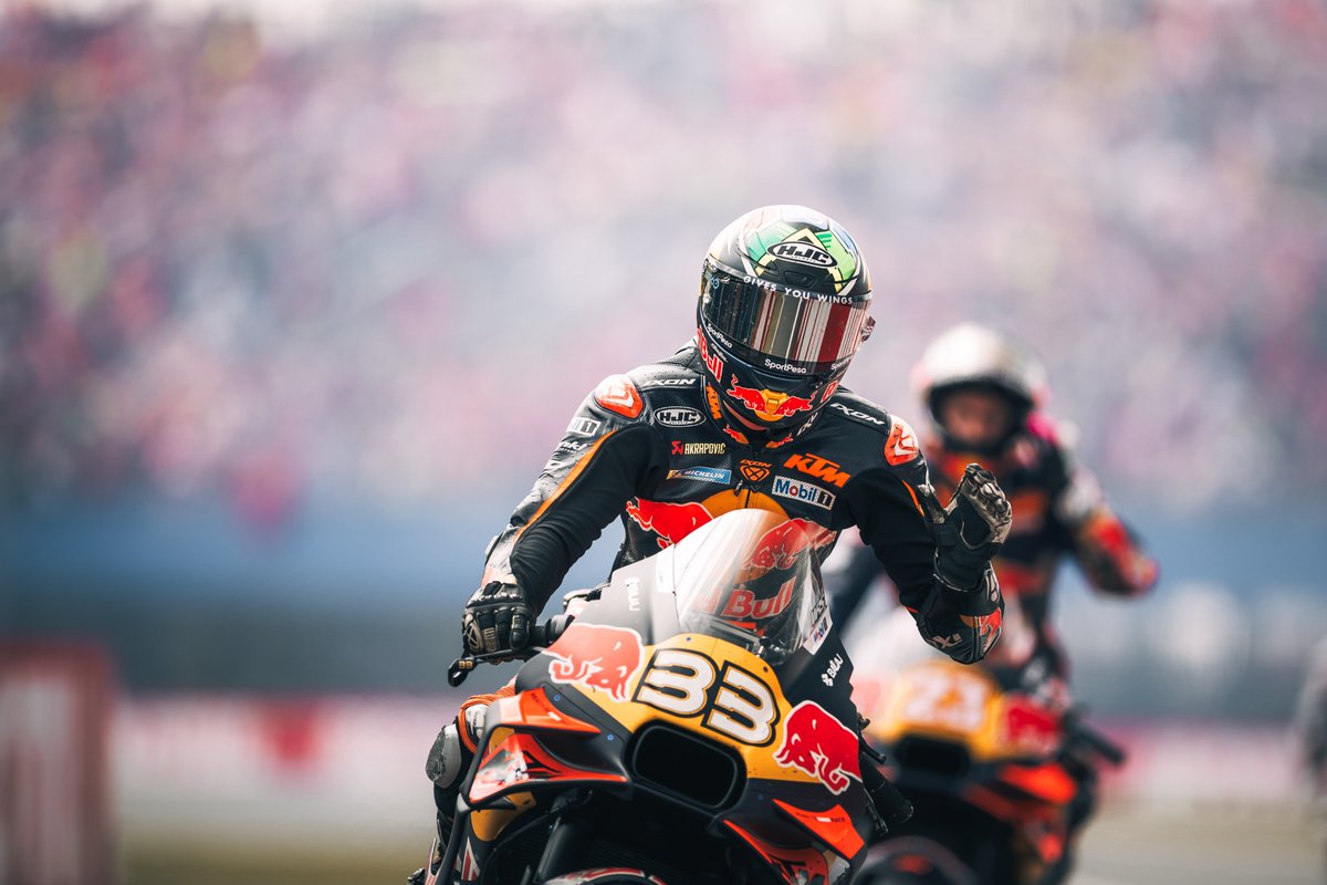 Brad Binder (@bradbinder_33) on Twitter photo Not much to say. Haven't had the pace all weekend. Felt stuck on the same lap time. Frustrating but at least we finished both races with P11 today. Time to reset, do my homework and figure it out. Sachsenring next. Different kind of track but one I always enjoy 🇿🇦💪 <a href="/KTM_Racing/">RED BULL KTM FACTORY RACING</a> Not much to say. Haven't had the pace all weekend. Felt stuck on the same lap time. Frustrating but at least we finished both races with P11 today. Time to reset, do my homework and figure it out. Sachsenring next. Different kind of track but one I always enjoy 🇿🇦💪 <a href="/KTM_Racing/">RED BULL KTM FACTORY RACING</a>