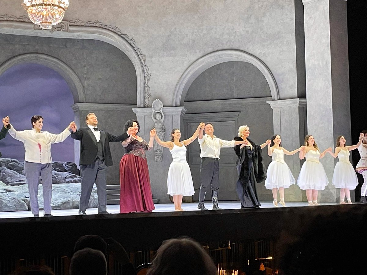 Josep M. Vall (@ercvall) on Twitter photo Espectacular triomf de <a href="/p_beczala/">Piotr Beczala</a> al <a href="/Liceu_cat/">Gran Teatre del Liceu</a> amb una #Rusalka memorable! Espectacular triomf de <a href="/p_beczala/">Piotr Beczala</a> al <a href="/Liceu_cat/">Gran Teatre del Liceu</a> amb una #Rusalka memorable!