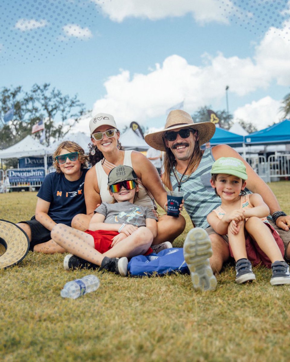 Kickin’ back on the grass, soaking in the sounds and sunshine. Pig Jig’s got something for everyone—family, friends, and a whole lotta fun. 🤠🌴