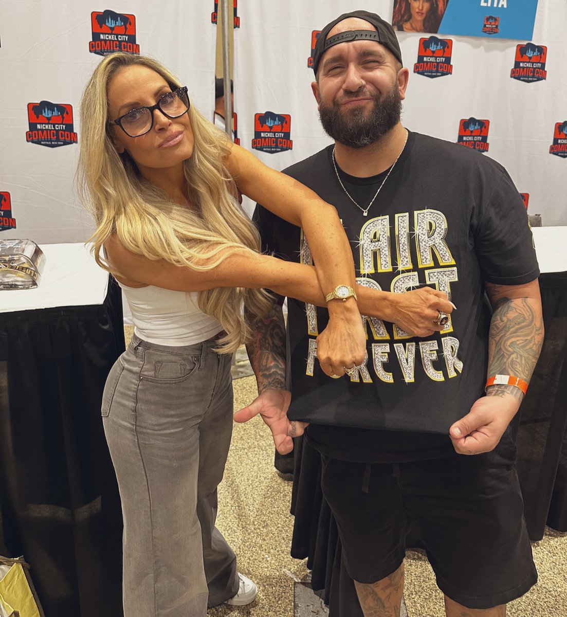 hovaaa87's tweet photo. Absolute disrespect was shown by @trishstratuscom 
I guess someone is still bitter about Summer Slam 2019. 🙄
@MsCharlotteWWE #Woooo https://t.co/Ocb85KGjY9