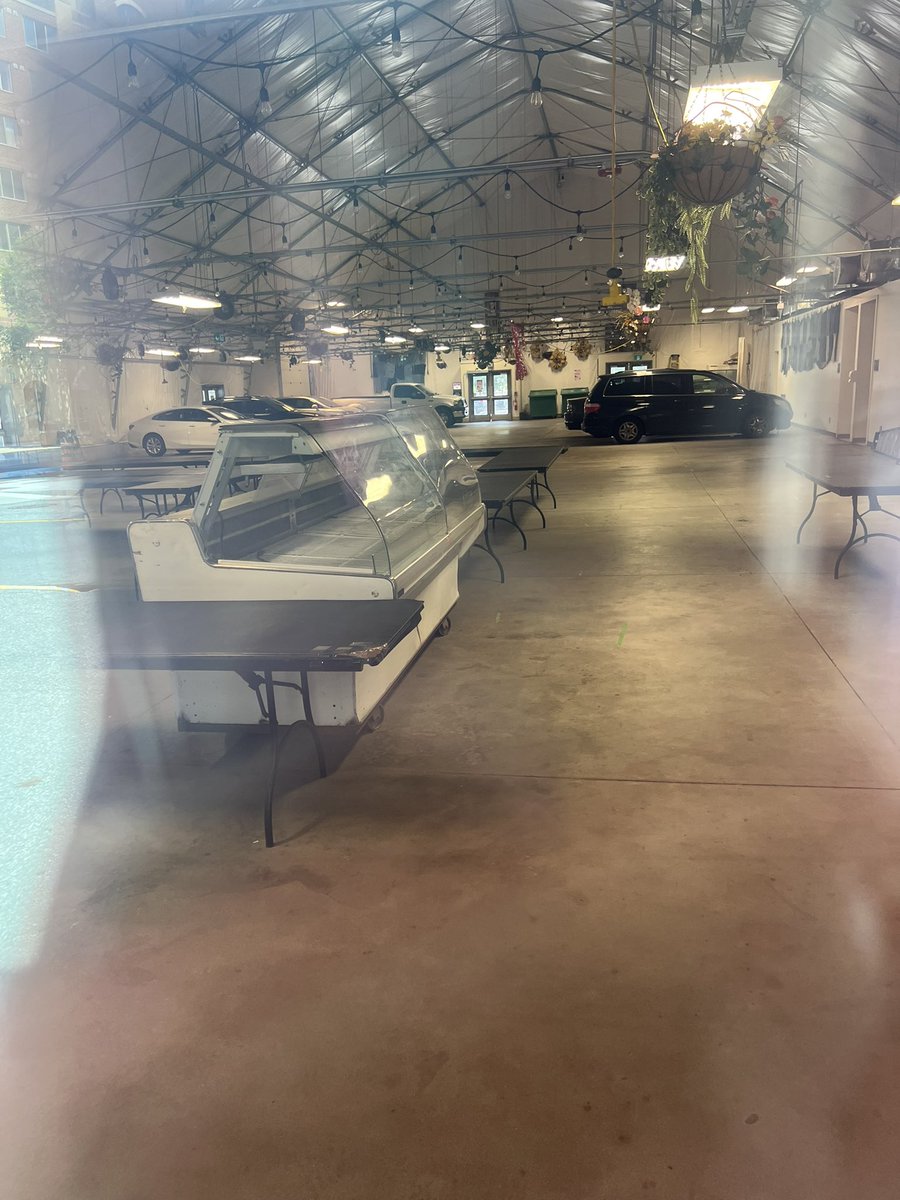 CathyCrowe @cathycrowe.bsky.social π¨π¦ (@cathyacrowe) on Twitter photo Toronto has never managed extreme heat well.
Letβs suggest cooling centre locations to <a href="/MayorOliviaChow/">Mayor Olivia Chow π¨π¦</a>
This one: the empty temp St. Lawrence market structure. Toronto has never managed extreme heat well.
Letβs suggest cooling centre locations to <a href="/MayorOliviaChow/">Mayor Olivia Chow π¨π¦</a>
This one: the empty temp St. Lawrence market structure.