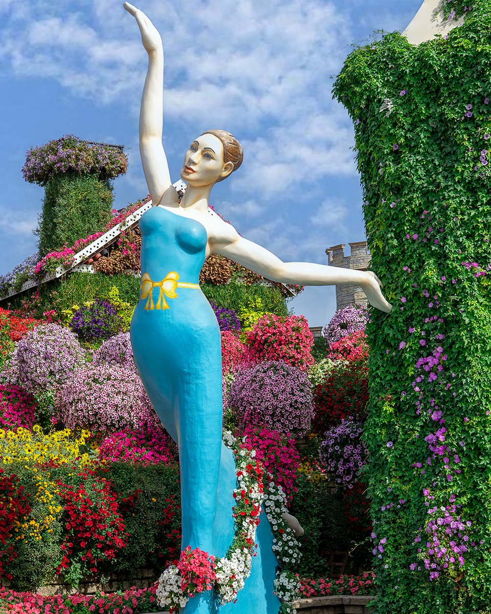 Dubai Miracle Garden tweet media