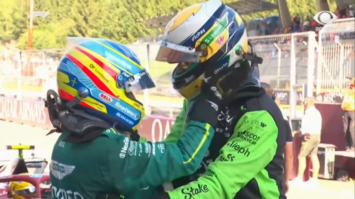 Julio_bonatto's tweet photo. #f1 isso foi cinema dmais que corrida amigos https://t.co/gWvrBGaWhl