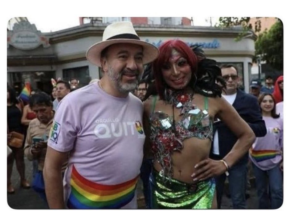 QUIE ALGUIEN LE AVISE:
HASTA EL “MAN” YA FIRMÓ.!!
#FueraPabelFuera