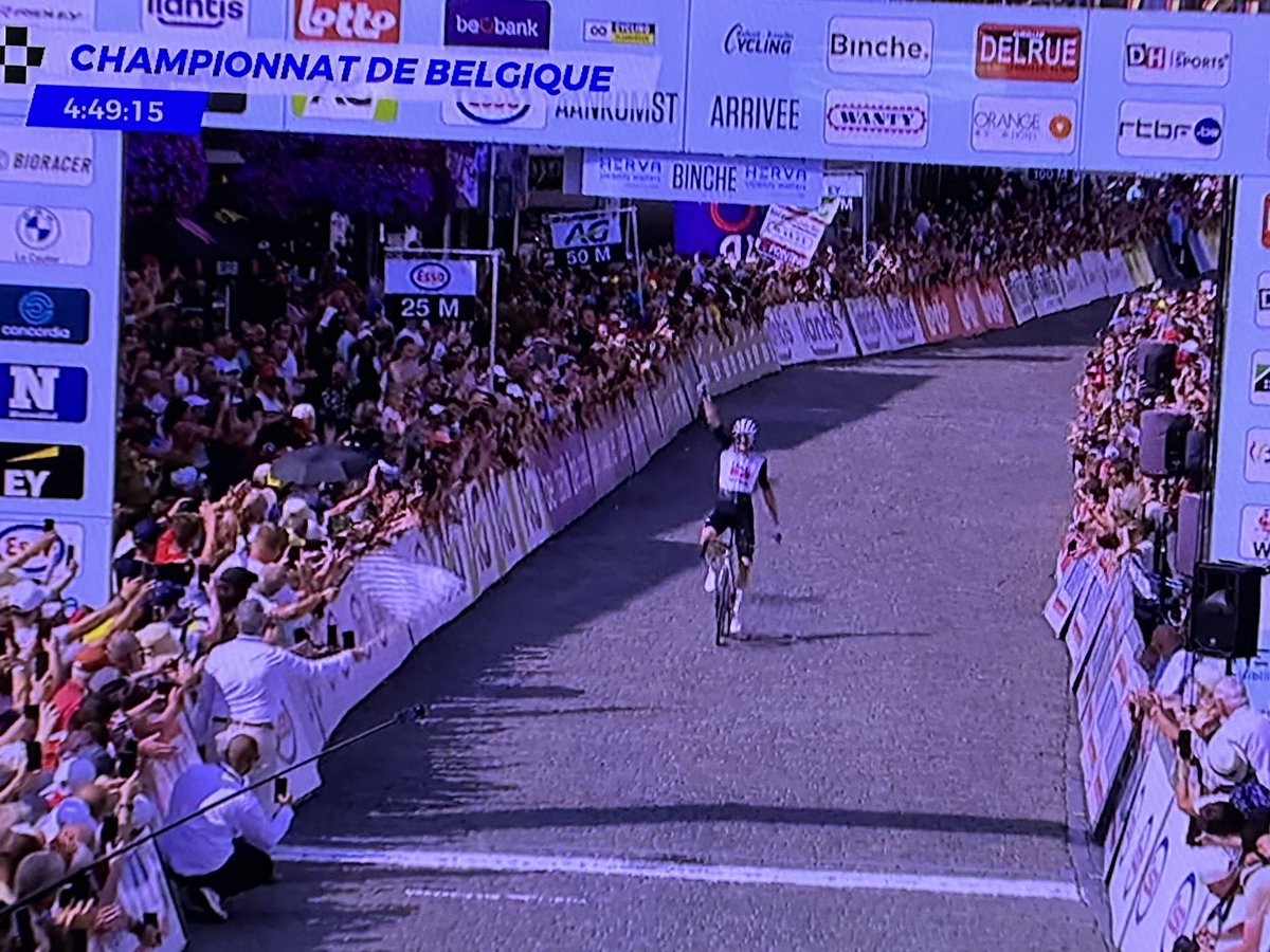 marc_sergeant's tweet image. Perfecte koers gereden vandaag en dat tegen de beste Belgen, dikke proficiat ⁦⁦@Tim_Wellens⁩ , dus nooit neerleggen bij een situatie en aanvallen💪🇧🇪 #BKBinche 
Solo van +40km !