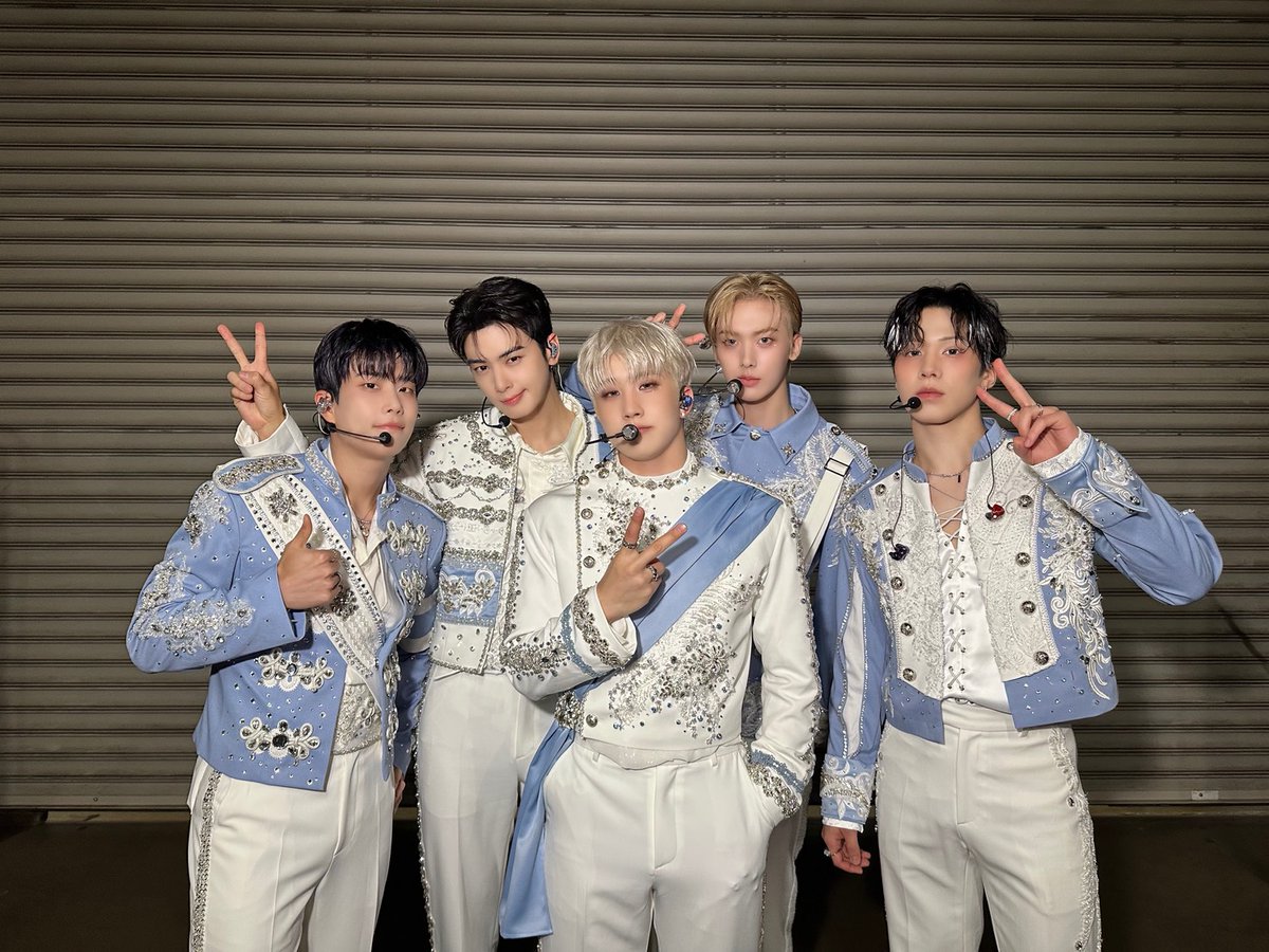 flowerove's tweet photo. 𝐓𝐡𝐞 𝟒𝐭𝐡 𝐀𝐒𝐓𝐑𝐎𝐀𝐃  ＂𝐒𝐭𝐚𝐫𝐠𝐫𝐚𝐩𝐡𝐲＂
𓂃𓂂ꕤ*.𓂂✩.*˚゛.⋆𓂃𓂂ꕤ*✩.*˚゛𓂃𓂂*
 #ASTRO
 #ASTROAD_Stargraphy
 #MJ #JINJIN  #CHAEUNWOO 
 #MOONBIN  #ROCKY
 #YOONSANA https://t.co/reIEtlYrh9