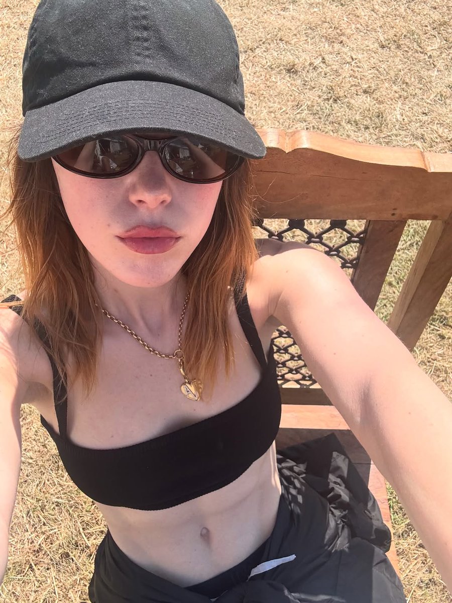 shipkafiles's tweet image. Kiernan Shipka shares new selfie at Glastonbury Festival.