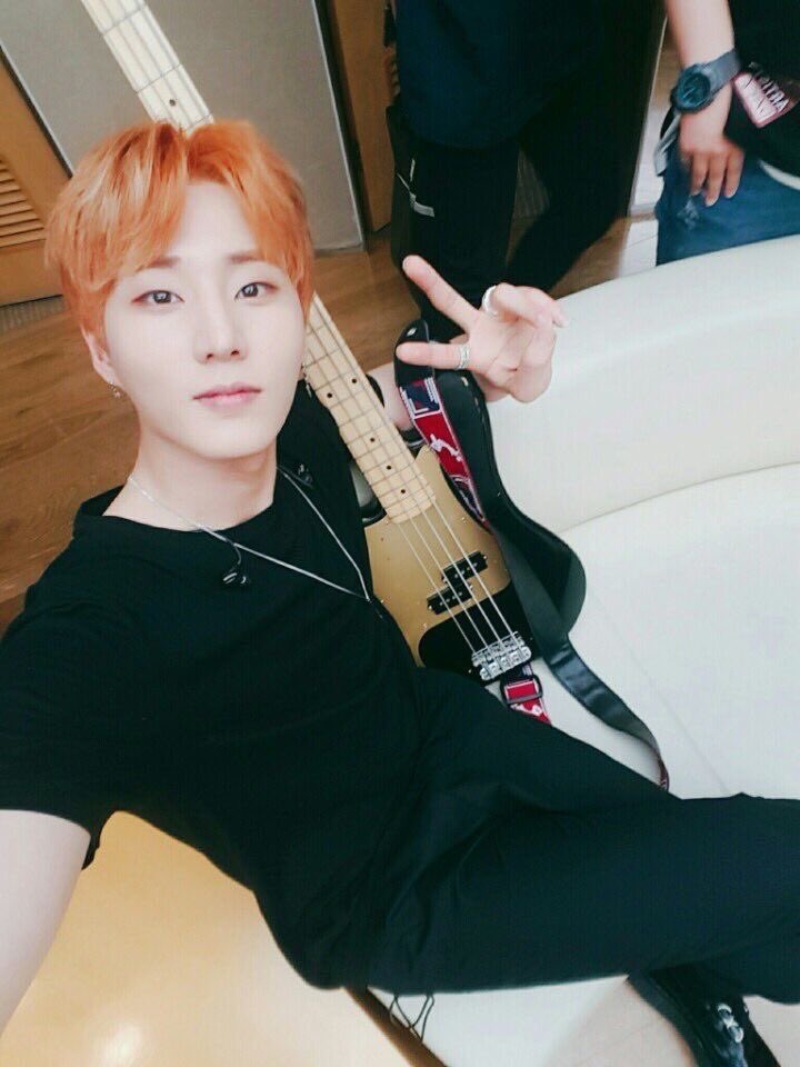 주황머리에 갇히게 되…