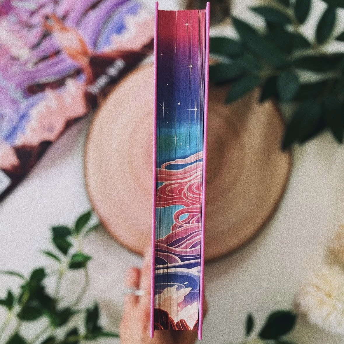 yejin_suh's tweet image. LOCKED LIBRARY special edition of my book 💓🌷🌺  featuring a recolored cover, custom jacket, &amp;amp; character art inside by @jasonlyon_!! Thanks to all LL subscribers for sharing their boxes. 
#lockedlibrary #writing #2025debuts

Credit to emily_reads_x on IG for these shots &amp;lt;3