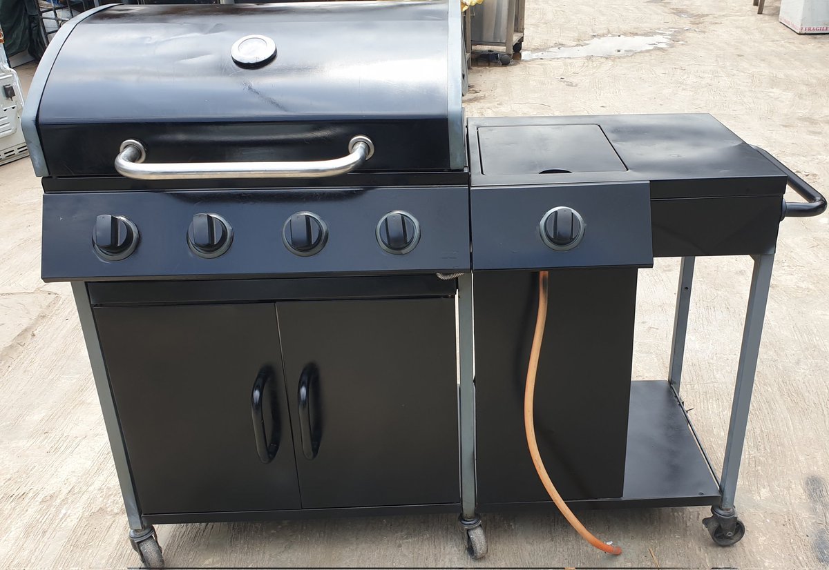 ebubeobinna's tweet photo. Babecue griller 
Powered by gas/charcoal 
500k
08170573735 0r 0803 719 9452 surulere lagos for further inquiries https://t.co/Vb8CahdyDJ