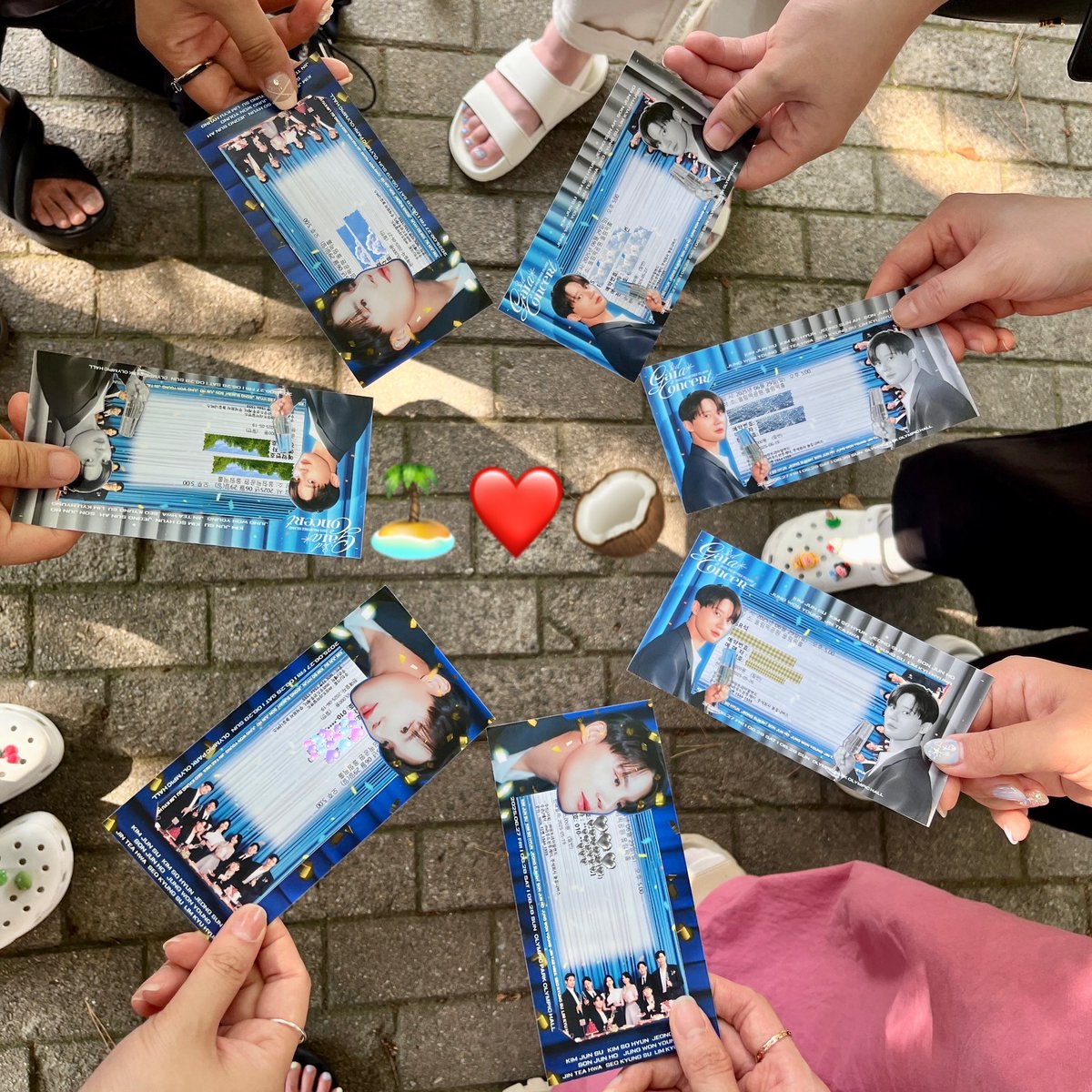 가좍들 오랜망갑❤️
절거운 막공 절거운 나들이🫶🏻
다음에 또 만나요오🍀

태그안되는 <a href="/xiasunbreeze/">또니 ฅ^•ﻌ•^ฅ</a>  또니까지😉