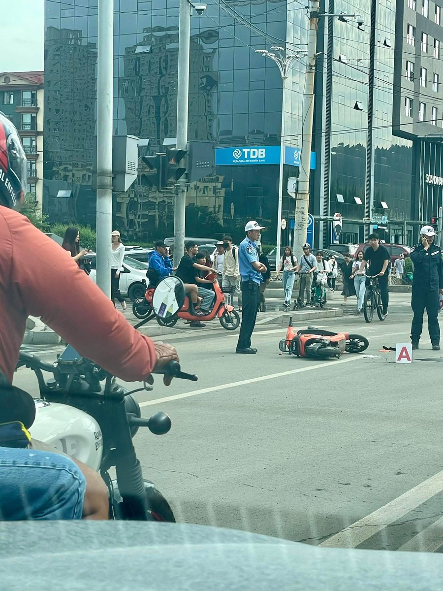 Цэгцлэх цаг одоо л мөн <a href="/KhNyambaatar/">Х.Нямбаатар</a>