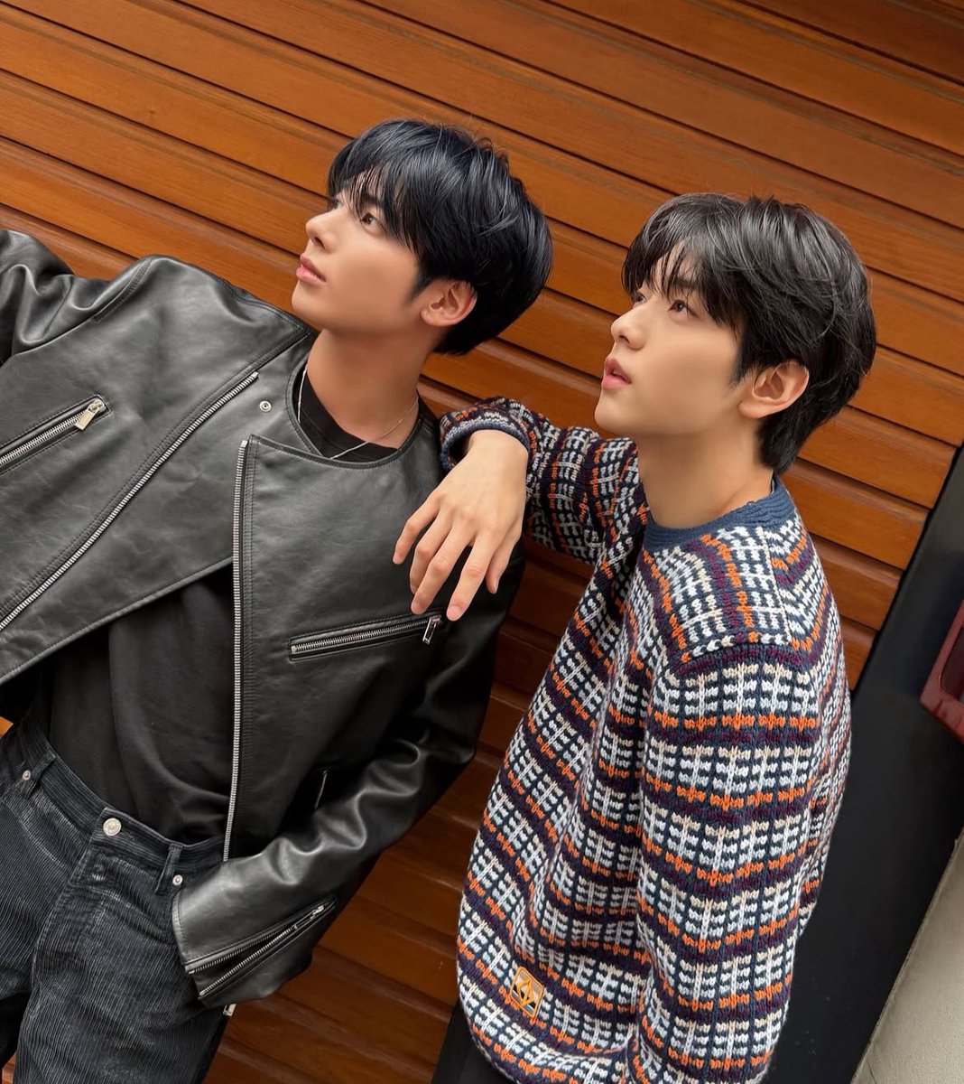 zqtaebin's tweet photo. gracias taebin por siempre estar en Paris 🥹

— 🪽 https://t.co/5IlxQGrms9