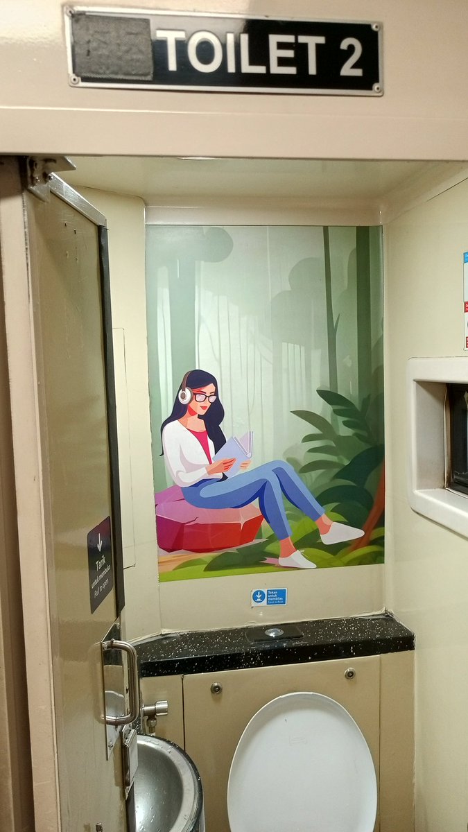 Toiletnya Bersih dan Keren Banget
<a href="/KAI121/">Kereta Api Indonesia</a> <a href="/keretaapikita/">Kereta Api Kita</a>

#jackribo #keretaapi #keretaapikita #keretaapiindonesia