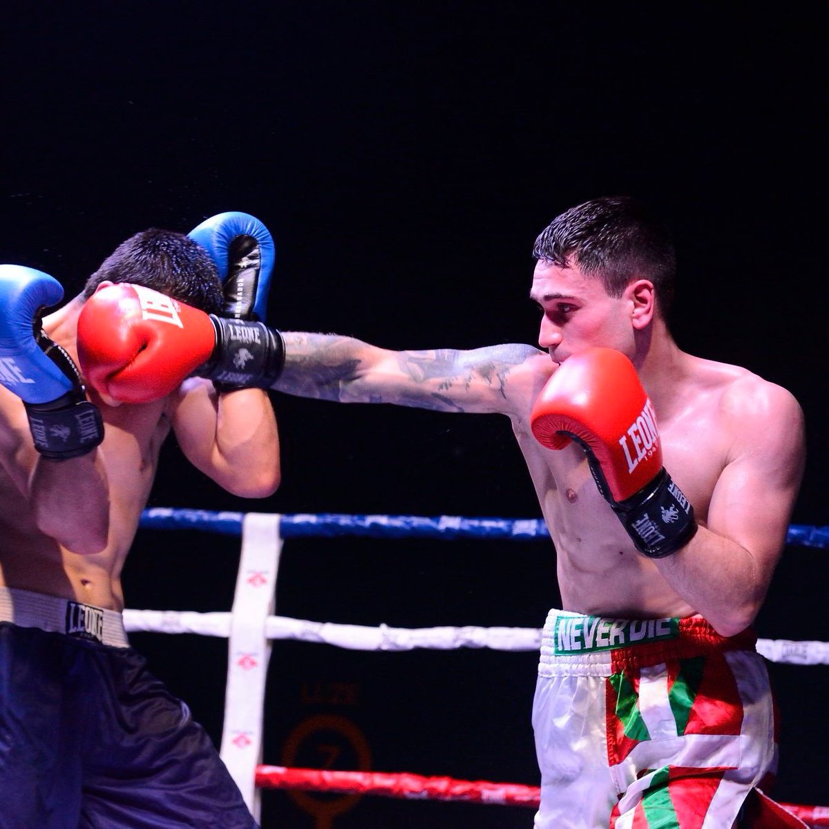 EuskoBox's tweet photo. Ayer, en la velada de #boxeo de #Beasain, #ERLANTZTEJADA disputó su último combate amateur. Debuta en el pugilismo profesional el próximo #Julio18 em #ORDIZIA. Encantados de acompañarte en una carrera ilusionante. Lets go! #ABUSU #BILBAO #ARRIGORRIAGA #BIZKAIA (Fotos J. Venegas . https://t.co/ChHS1KQrxe