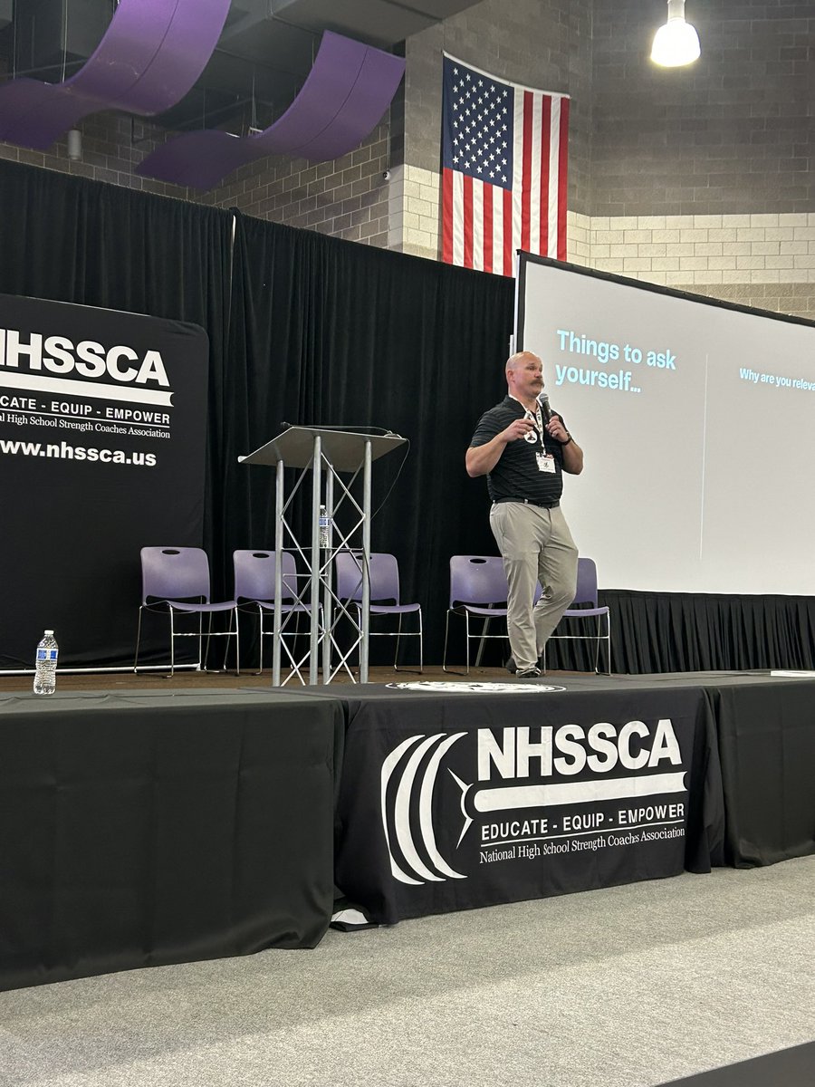 NHSSCA_AL's tweet image. One of our very own, @BrandonHerring0 closing out NatCon yesterday! Speaking on Coaching beyond the Xs & Os! Gaining buy-in from your Athletes, Coaches, and Administrstion. #FAMILY @nhssca_us @HewittAthletics @HuskyFast @TrussvilleK12