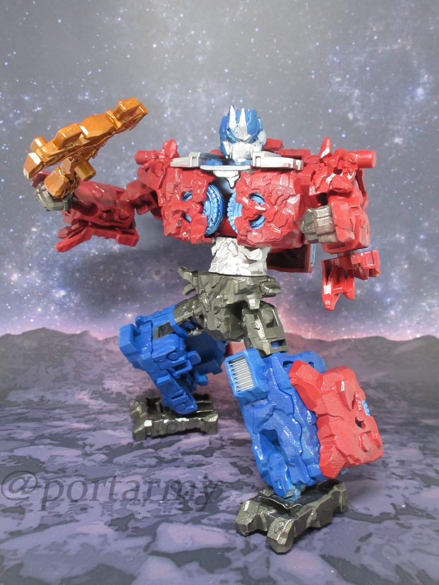 portarmy's tweet photo. #トランスフォーマー 
#リペフォ 
#Maccadam
TFレガシーより、マグニウスを使って
「マグニウスプライム」もしくは「インフェルナックユニバース・オプティマスプライム」を作りました https://t.co/oqukuI4r5k