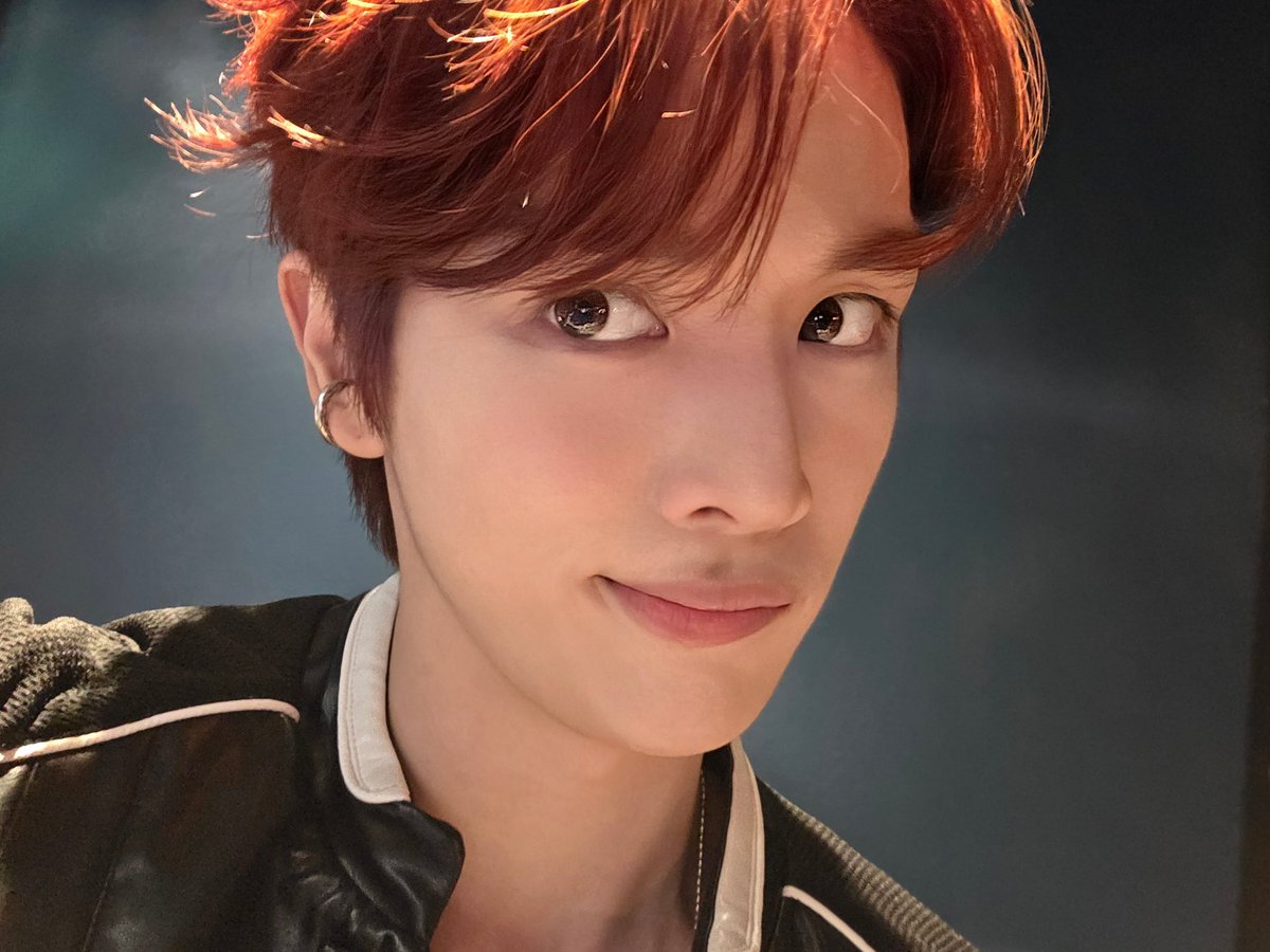 Backstage chaos? Maybe. But the energy? Off the charts.🔥 Suited up, wired in, and ready to set the stage on fire—London, you got our loudest cheers tonight. We had each other’s backs, and the crowd had our hearts. Let’s run it back sometime.