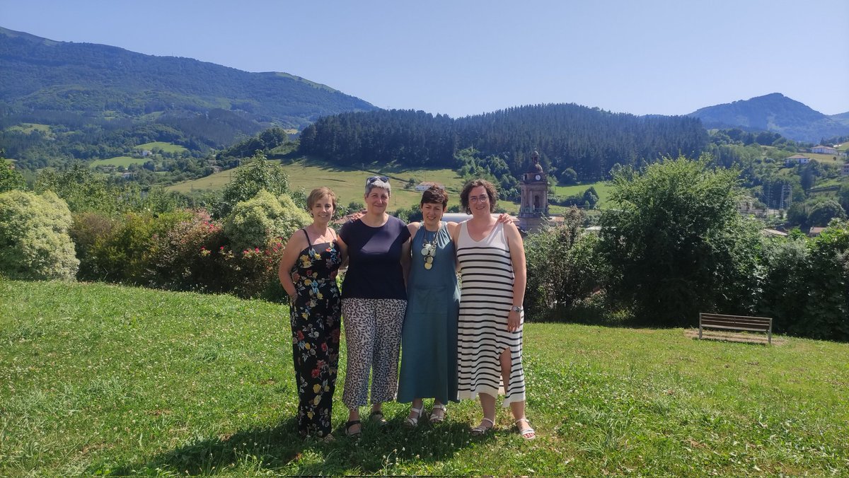 abixaran tweet media