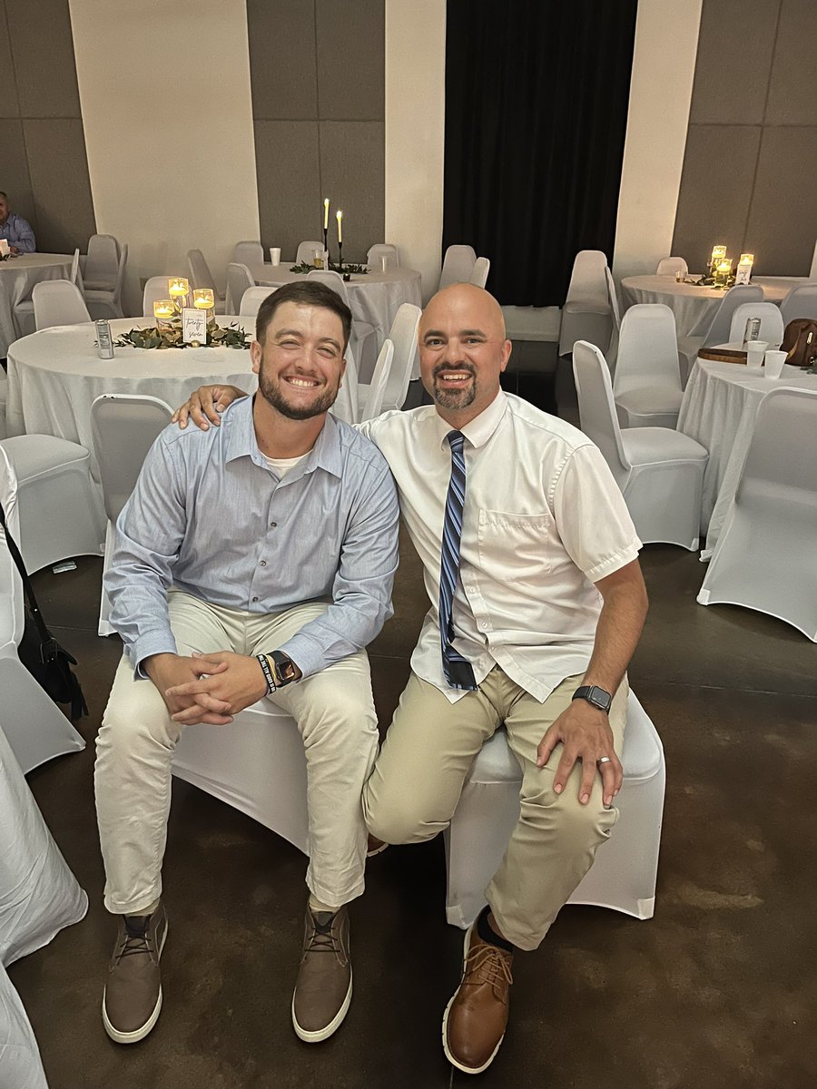 The best part about coaching is, by far, the lifetime relationships. Had the opportunity to catch up with <a href="/alanperry35/">Alan Perry</a> last night and reminisce about time we had together in Seymour as well as all of the great things he has going on in his life. Love this dude!
