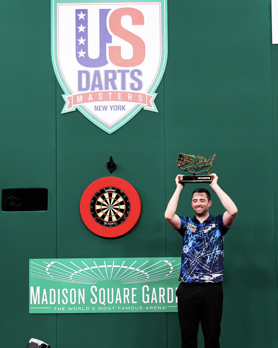 TheTheaterAtMSG's tweet image. What a way to close out the 2025 bet365 US Darts Masters 🎯Luke Humphries is your champion 🏆
📷: Jared Silber / MSGE