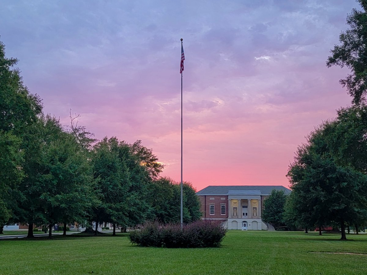 Happy Sunday! 🩷
Here's a couple of soothing pictures of our gorgeous campus to help ease your Sunday Scaries.👻
💡Just remember - YOU GOT THIS!!! 💪

#wearewesleyan #howlyeah #leadersofthepack #sunday #sundayfunday #weekend #summer #sundayscaries #beautiful #nature #campus