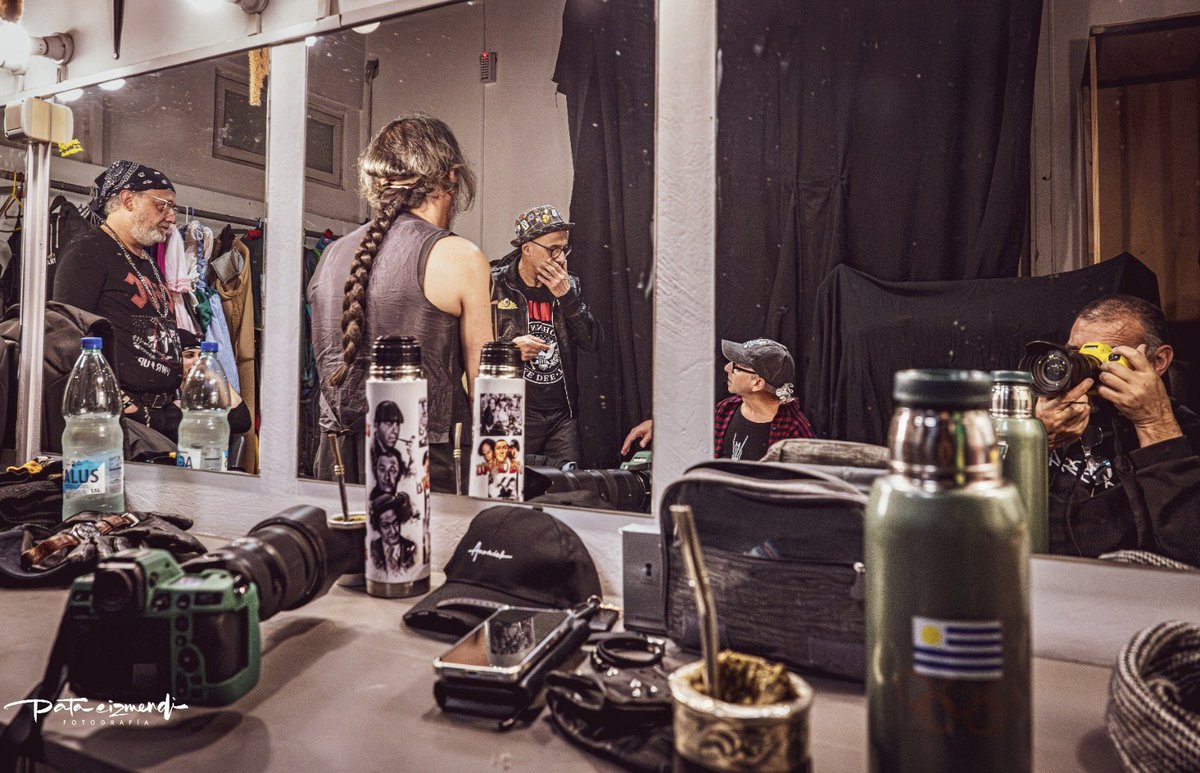 Visité a mis amigos de
Éramos tan Punks !

Para reír de verdad. Posta.

<a href="/LuisCarballo4/">Luis A. Carballo</a> , Carlos Sorriba,
<a href="/NelsonBurgos23/">Nelson Burgos</a> y <a href="/robertmoreactor/">robert moré</a> . 

Teatro Alianza