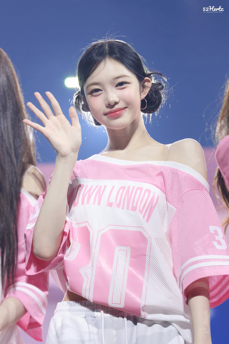 SMT LIVE LONDON #IAN #이안 #イアン #H2H #Hearts2Hearts #하츠투하츠