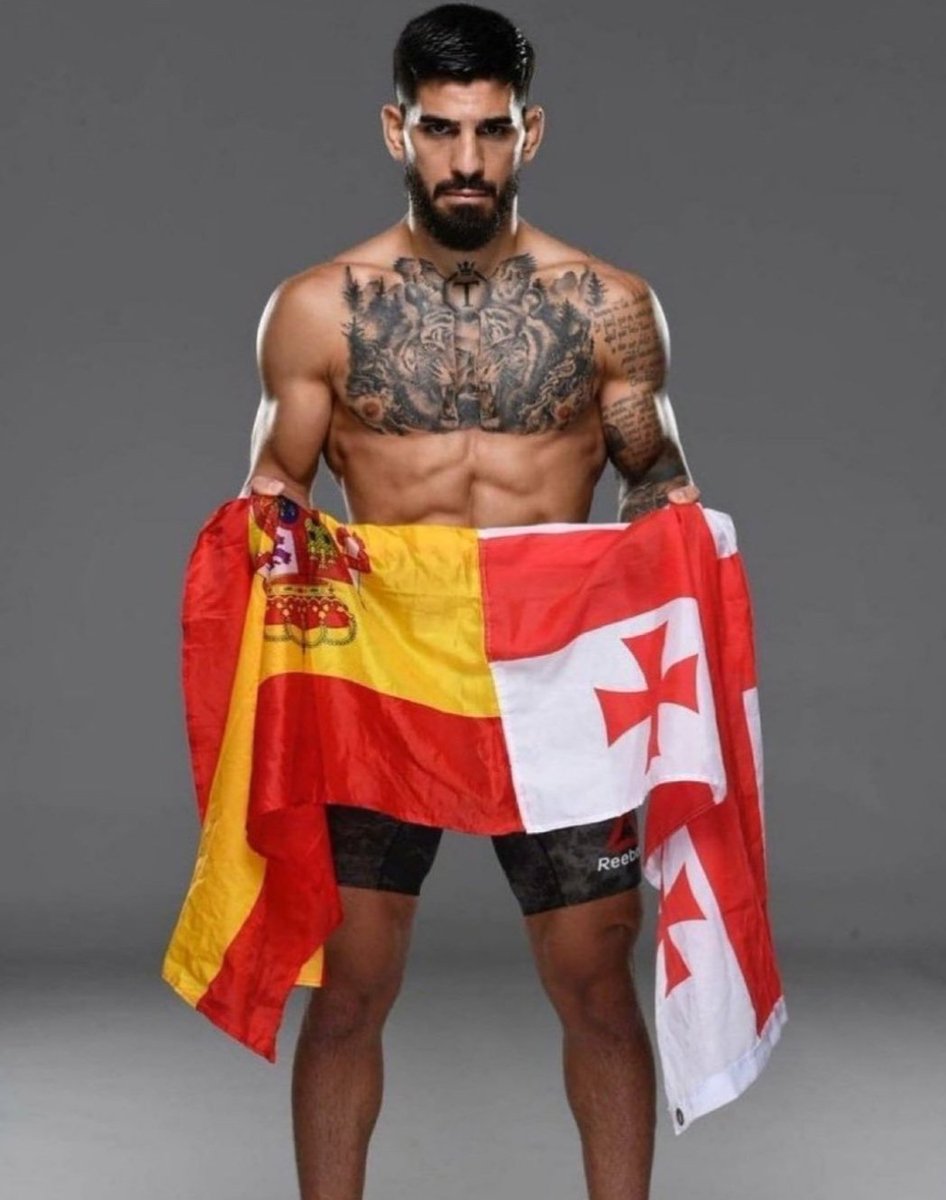 Ganiafote3's tweet image. 🇪🇸🇪🇸🇪🇸🇪🇸💪
Respecto a Topuria sólo una cosita... ¡¡Menuda máquina!!
Y al que no le guste, que vea campeonatos de ajedrez.
Ahora a esperar al siguiente... Si es que tiene cojones a meterse en el octógono!! 👇