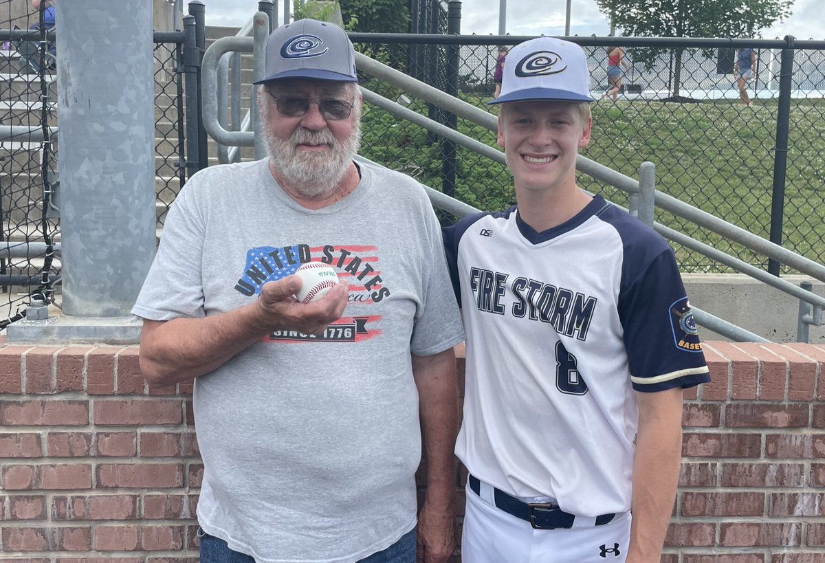 Ethan Grinsteinner tweet media