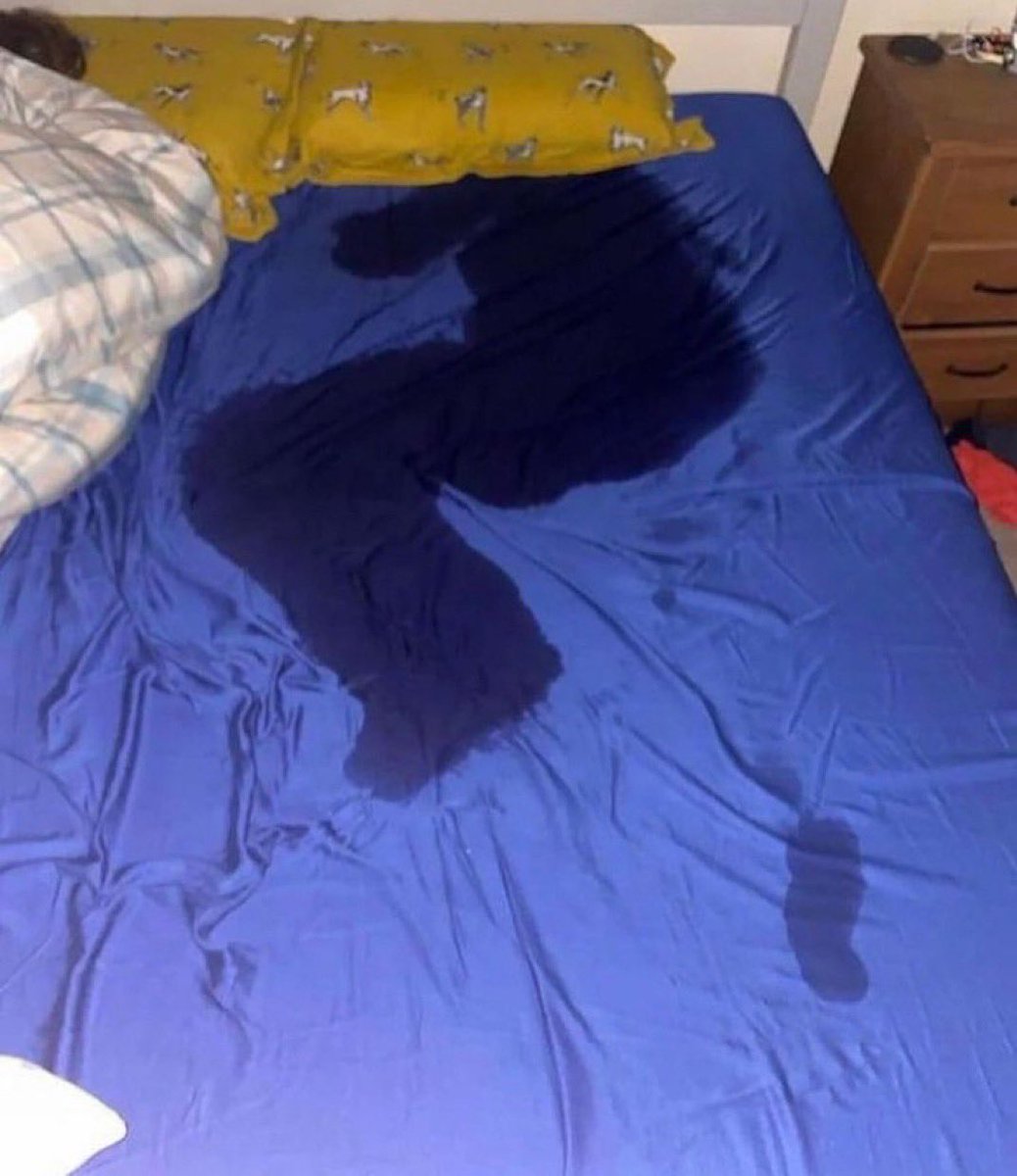 Evde klima bozulmuş sabah 8 suları yatakta şu şekiliz