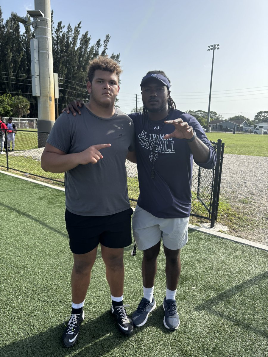 bisbal_adrian's tweet photo. Good time yesterday performing and meeting coaches at the @STU_Football Big Man Camp. @CoachHubbardSTU @ertonnchatelain https://t.co/CtwLGATWIb