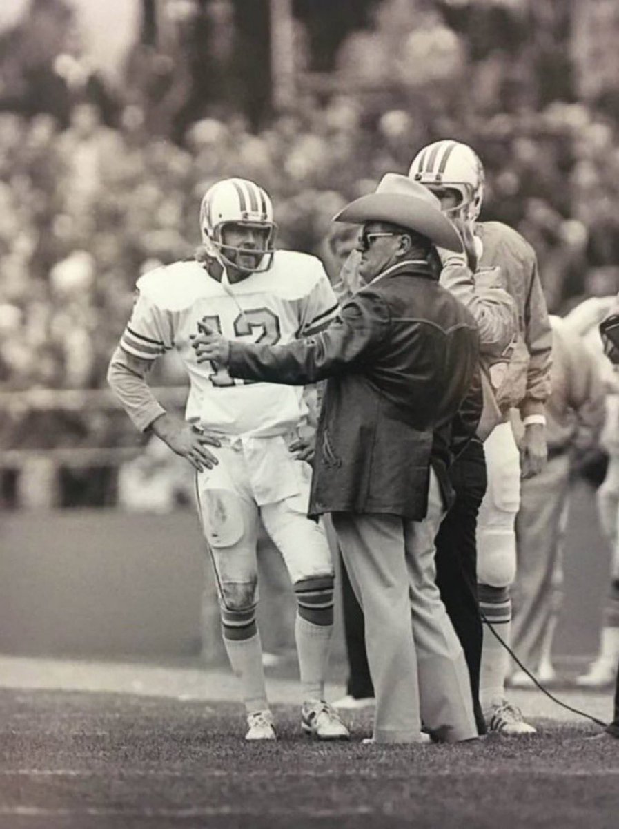 Super70sSports's tweet image. If your coach doesn’t look like a cattle rancher who also runs a reputable whorehouse and your quarterback got more than 45 minutes of sleep before kickoff, you don’t even know what badassery is …