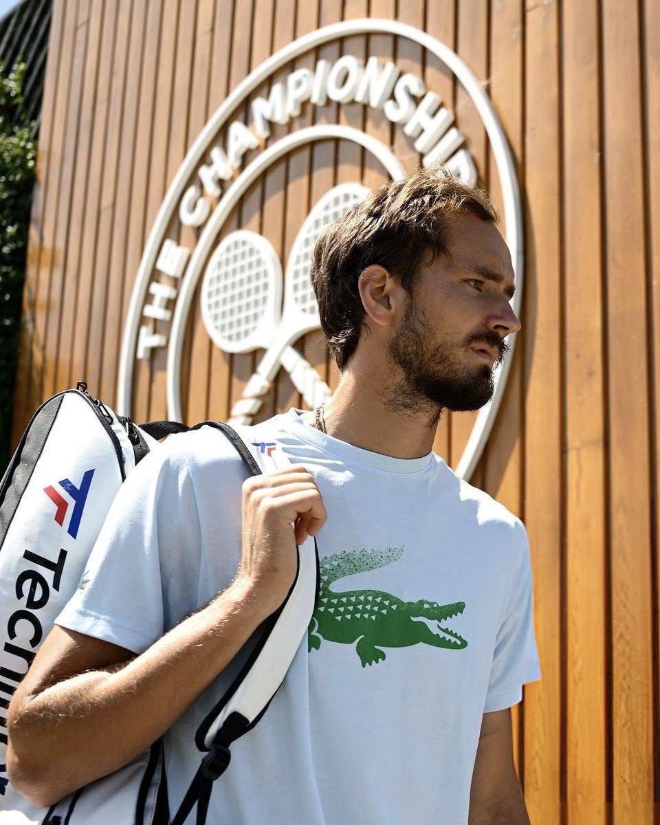 dmedvedevfans's tweet image. Calm before the storm πͺοΈ
@DaniilMedwed | @Wimbledon